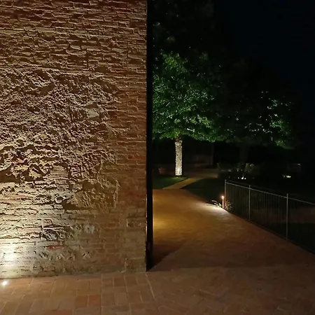 Panoramico A Al Chiaro Di Luna Siena