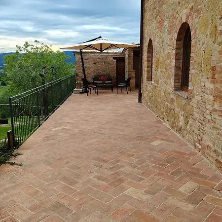 Panoramico A Al Chiaro Di Luna Siena